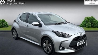 Begagnad Toyota Yaris Hybrid 116 HK (85 kW) 2026 Halvkombi