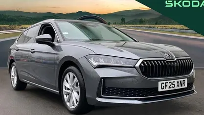 Used Skoda Superb SE Technology 150 HP (110 kW) 2025 Grey Estate
