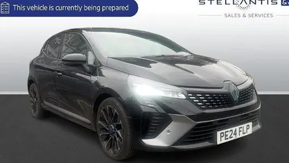 Used Renault Clio V Esprit Alpine 90 HP (66 kW) 2025 Hatchback