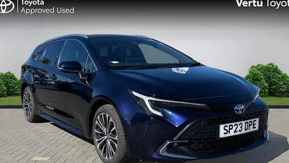 Begagnad Toyota Corolla Design 140 HK (102 kW) 2026 Kombi