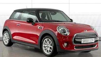 Used Mini Cooper Classic 136 HP (100 kW) 2019 Red Hatchback