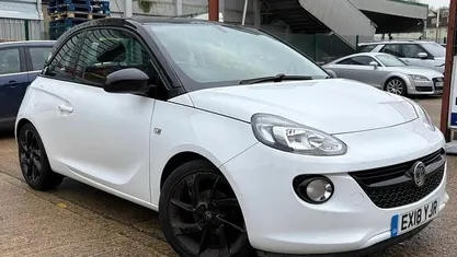 Used Vauxhall Adam S 70 HP (51 kW) 2018 White Hatchback