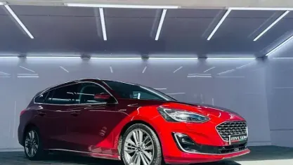 Używany Ford Focus Vignale 120 KM (88 kW) 2020 Kombi