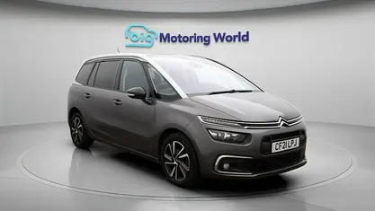 Used Citroën C4 SpaceTourer Shine 131 HP (96 kW) 2021 MPV