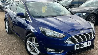 Used Ford Focus Titanium 125 HP (91 kW) 2016 Blue Hatchback