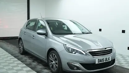 Used Peugeot 308 Allure 120 HP (88 kW) 2016 Hatchback
