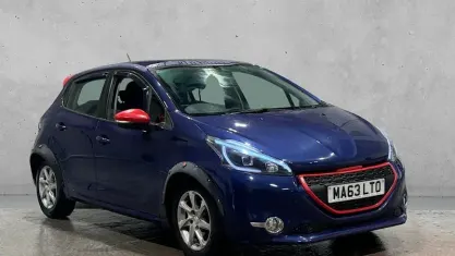Used Peugeot 208 Active 68 HP (50 kW) 2013 Blue Hatchback