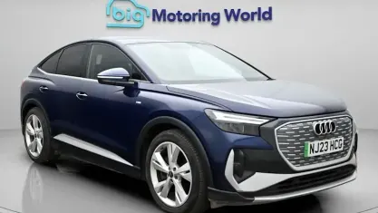 Begagnad Audi Q4 Sportback e-tron S-Line 150 kW (204 HK) 2023 Blå SUV