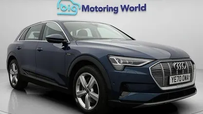 Used 2022 Audi e-tron SUV | £14,600 (Super price)