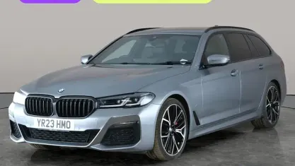 Begagnad BMW 520 M Sport 190 HK (139 kW) 2023 Grå Kombi