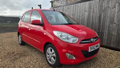 Begagnad Hyundai i10 Active 86 HK (63 kW) 2012 Röd Halvkombi