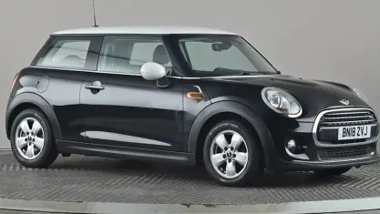 Used Mini Cooper Hatch 136 HP (100 kW) 2017 Black Hatchback
