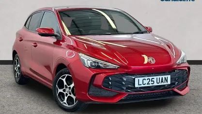 Używany MG MG3 Trophy 194 KM (142 kW) 2024 Czerwony Hatchback