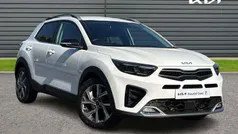 White Used 2022 Kia Stonic 4 SUV | £14,994 (Fair price)