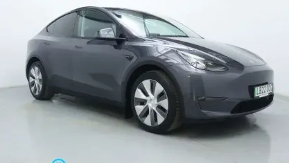Used Tesla Model Y Long Range AWD 286 kW (389 HP) 2025 SUV