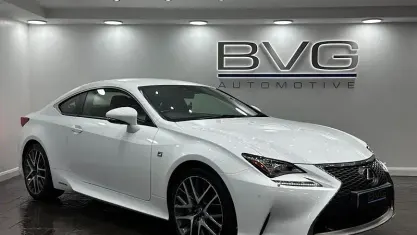 Begagnad Lexus RC300h Sport Line 223 HK (164 kW) 2018 Sportkupé
