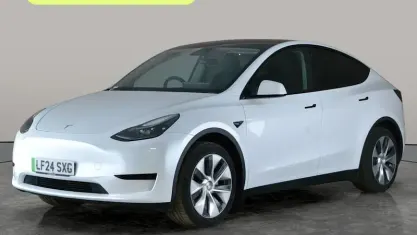 Begagnad Tesla Model Y RWD 254 kW (346 HK) 2024 Vit SUV