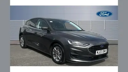 Used Ford Focus Titanium 125 HP (91 kW) 2023 Grey Hatchback
