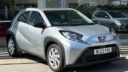 Used Toyota Aygo X PURE 72 HP (52 kW) 2025 SUV