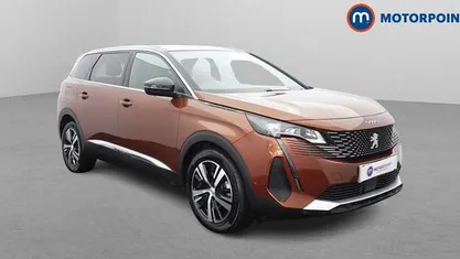 Usado Peugeot 5008 GTi 136 HP (100 kW) 2024 Castanho SUV
