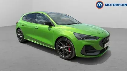 Used Ford Focus ST 280 HP (205 kW) 2023 Green Hatchback