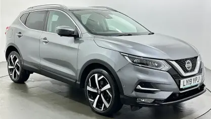 Used Nissan Qashqai Tekna 116 HP (85 kW) 2019 Grey SUV
