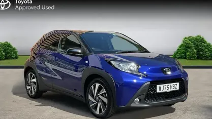 Używany Toyota Aygo X 72 KM (52 kW) 2025 Niebieski SUV