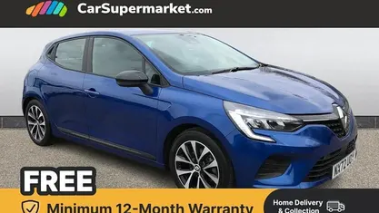 Used Renault Clio V Evolution 145 HP (106 kW) 2023 Blue Hatchback