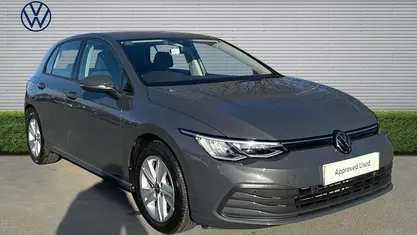 Used VW Golf VIII Life 150 HP (110 kW) 2023 Hatchback