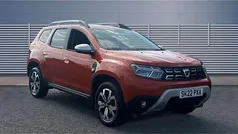 Orange Used 2021 Dacia Duster Prestige SUV | £13,010 (Fair price)
