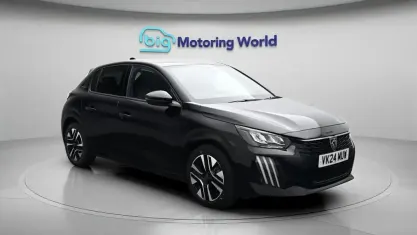 Used Peugeot 208 Allure 101 HP (74 kW) 2024 Black Hatchback