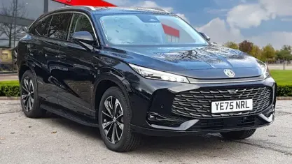 Używany MG HS Trophy 299 KM (219 kW) 2025 Czarny SUV