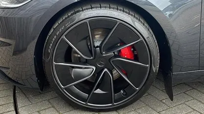 Used 2025 Tesla Model 3 Performance Sedan | £47,799 (Fair price)