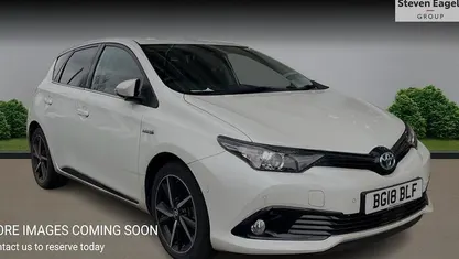 Used Toyota Auris Hybrid Design 136 HP (100 kW) 2019 Hatchback
