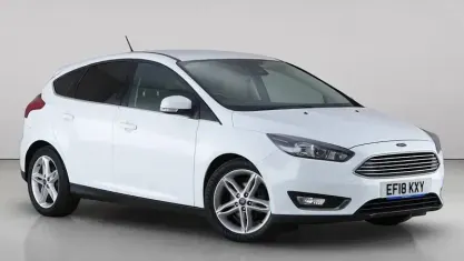 Used Ford Focus Titanium 125 HP (91 kW) 2017 White Hatchback