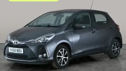 Gebraucht Toyota Yaris 111 PS (81 kW) 2018 Grau Kleinwagen