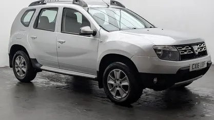 Used 2017 Dacia Duster Lauréate Estate | £6,550 (Good price)