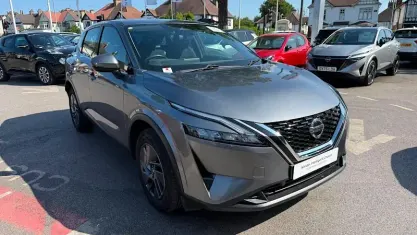 Used Nissan Qashqai Acenta Premium 140 HP (102 kW) 2022 Grey SUV