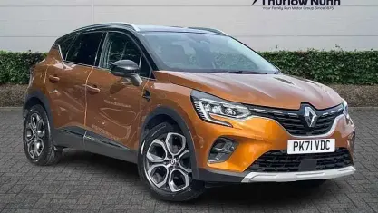 Used Renault Captur Version S 91 HP (66 kW) 2021 Orange and blac SUV
