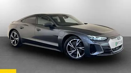 Used Audi e-tron GT quattro Comfort 389 kW (530 HP) 2023 Sedan