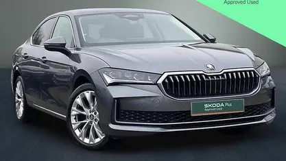 Graphite grey metallic Used 2025 Skoda Superb SE L Hatchback | £26,778 (Fair price)