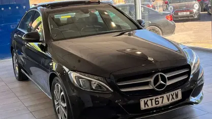 Usado Mercedes C200 Premium 184 HP (135 kW) 2018 Sedan