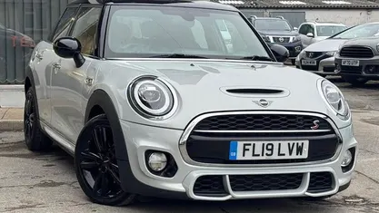 Used 2019 Mini Cooper S Hatch Hatchback | £14,995 (Good price)