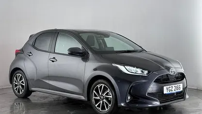 Used 2025 Toyota Yaris Hybrid Design Hatchback | £17,050 (Super price)