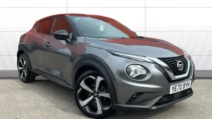 Usado Nissan Juke Tekna 117 HP (86 kW) 2020 Cinzento SUV