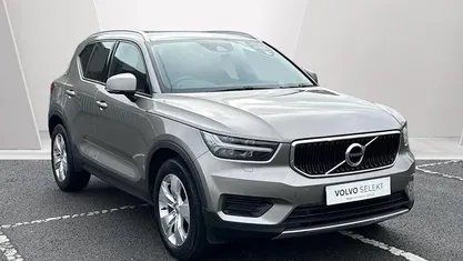 Used 2021 Volvo XC40 Momentum SUV | £20,412 (Fair price)