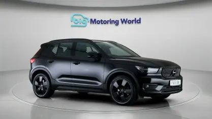 Used Volvo XC40 Inscription 190 HP (139 kW) 2019 Black SUV