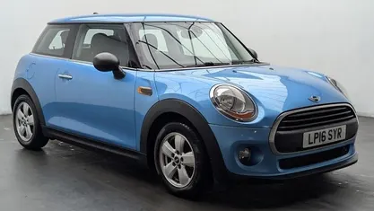 Used Mini ONE Hatch 102 HP (75 kW) 2016 Blue Hatchback