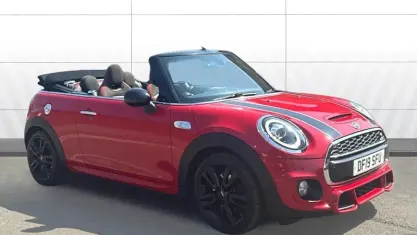 Used Mini Cooper S Cabriolet Sport 192 HP (141 kW) 2019 Red Cabriolet