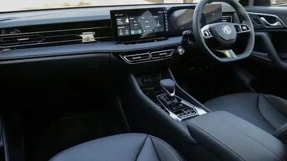 Used MG HS Trophy 299 HP (219 kW) 2025 SUV